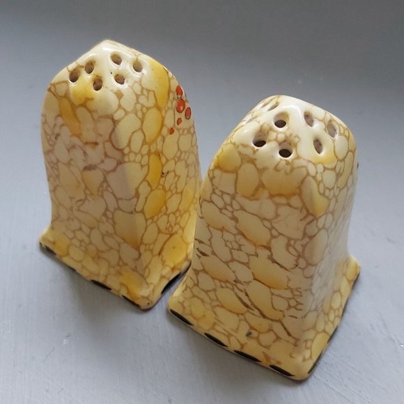 Royal Winton Yellow Pebbles 1430 Salt & Pepper Shakers Set 1930s - Picture 4 of 8